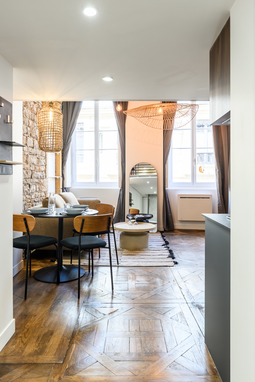 entree-appartement-canut-renove-lyon.jpg