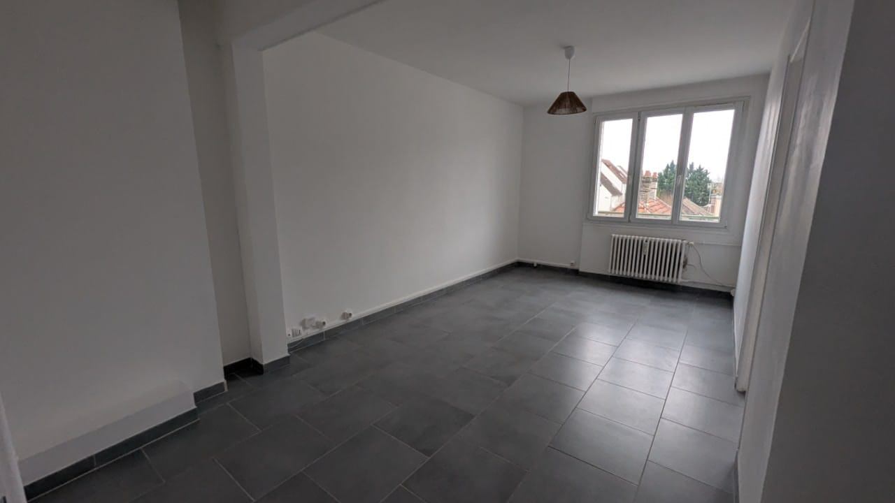 WhatsApp Image 2025-03-17 à 16.28.21_27454350.jpg