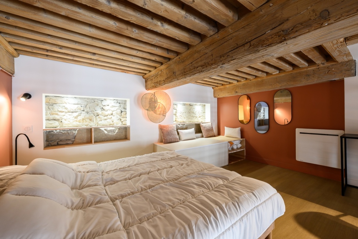 chambre-mezzanine-plafond-bois-lyon.jpg
