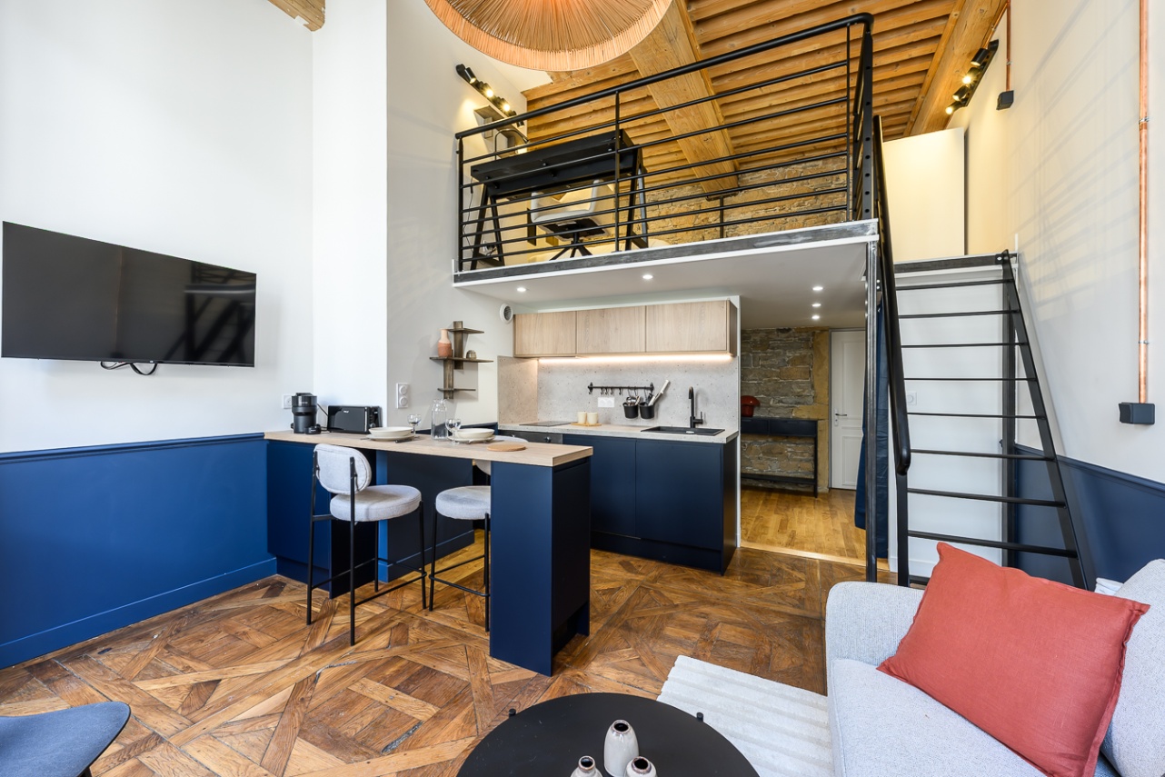 vue-ensemble-renovation-appartement-canut-35m2-lyon.jpg