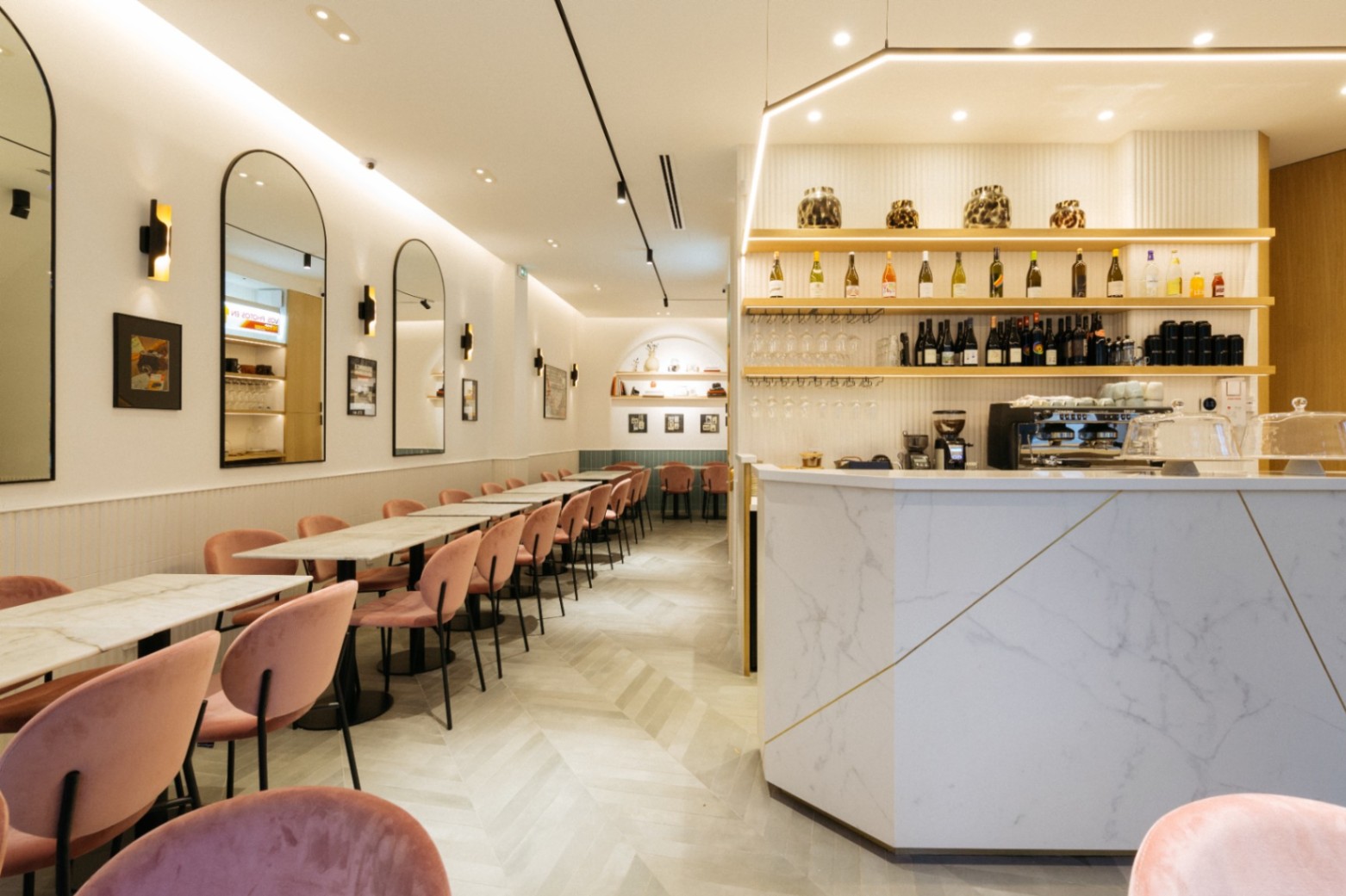 BEAUBOURG_PARIS_CAFE 02.jpg