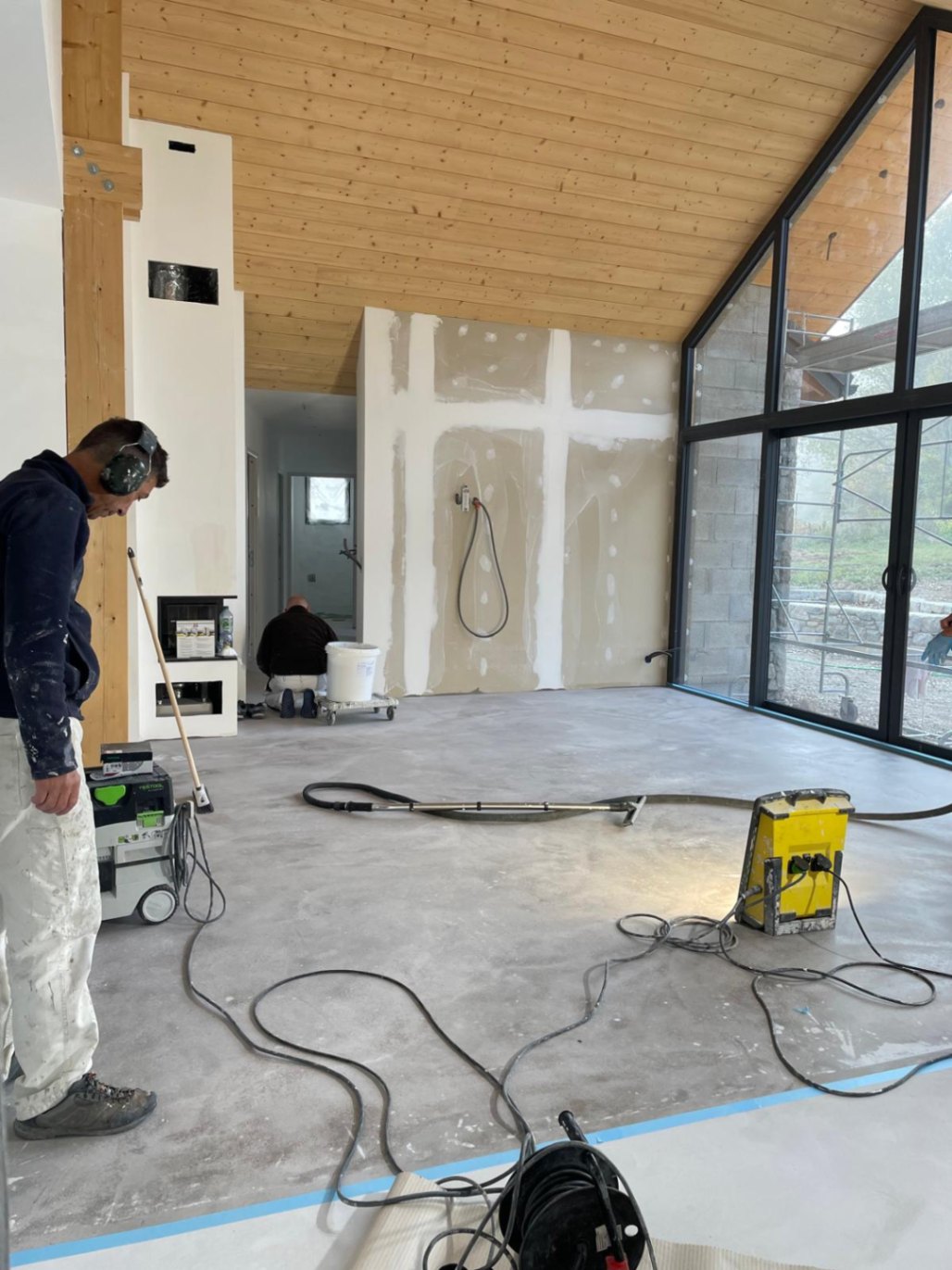 realisation du sol beton cire.jpg