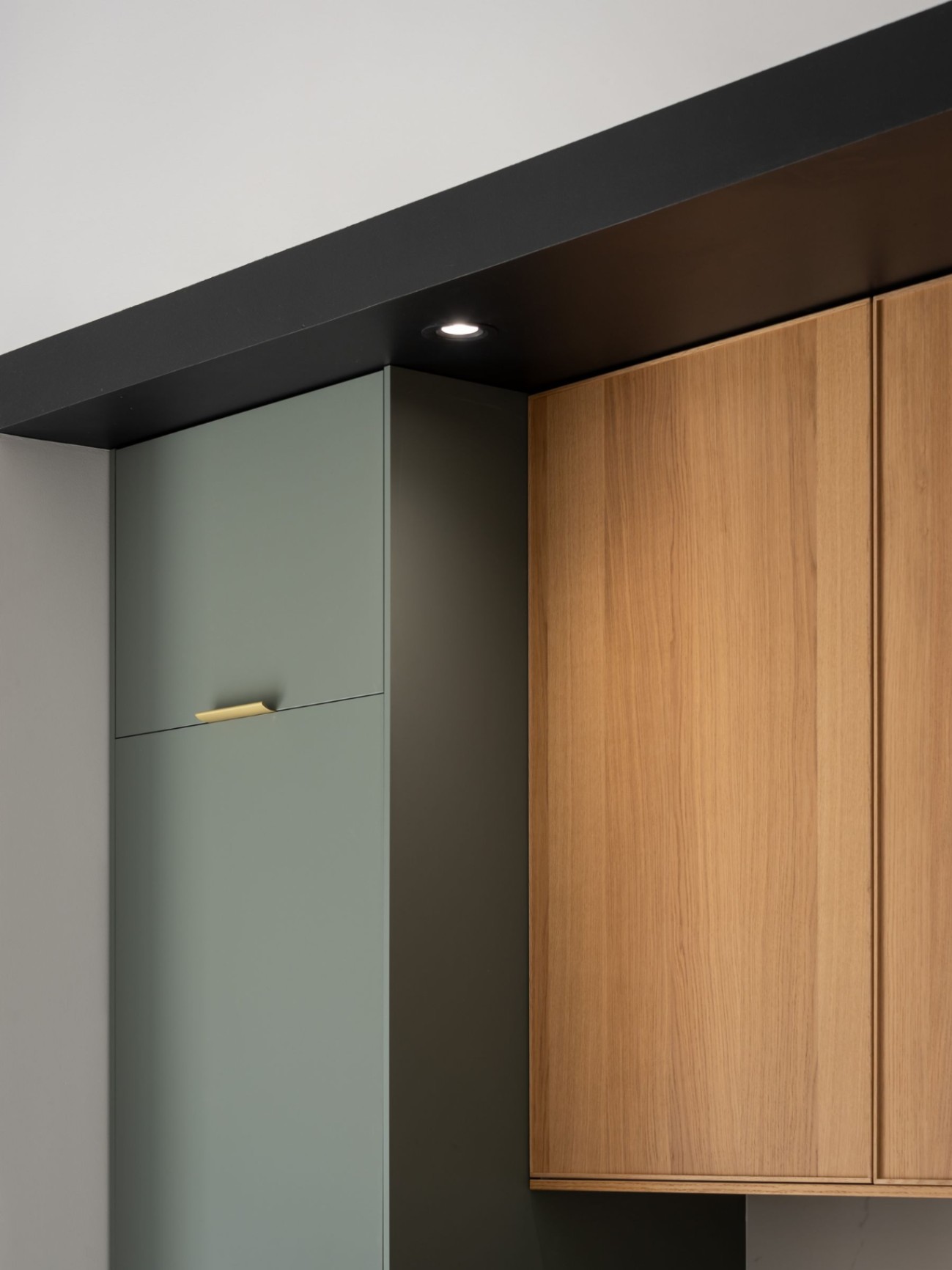 Chassieu-12.jpg Détail de menuiserie cuisine et matériaux intérieurs