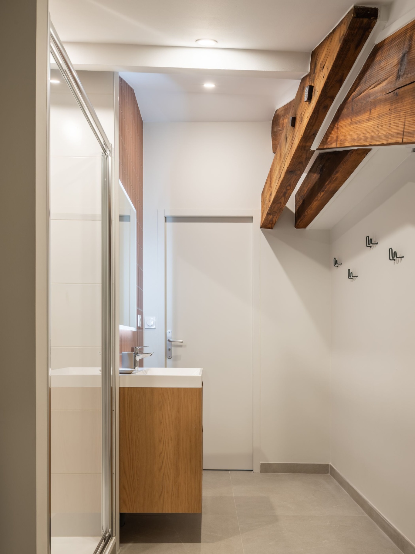 loft-sous-combles-lyon-5-salle-de-bain-04.jpg