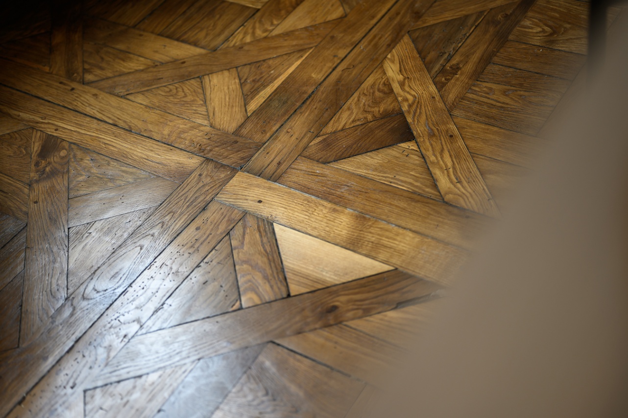 parquet-massif-renove-appartement-canut-lyon.jpg