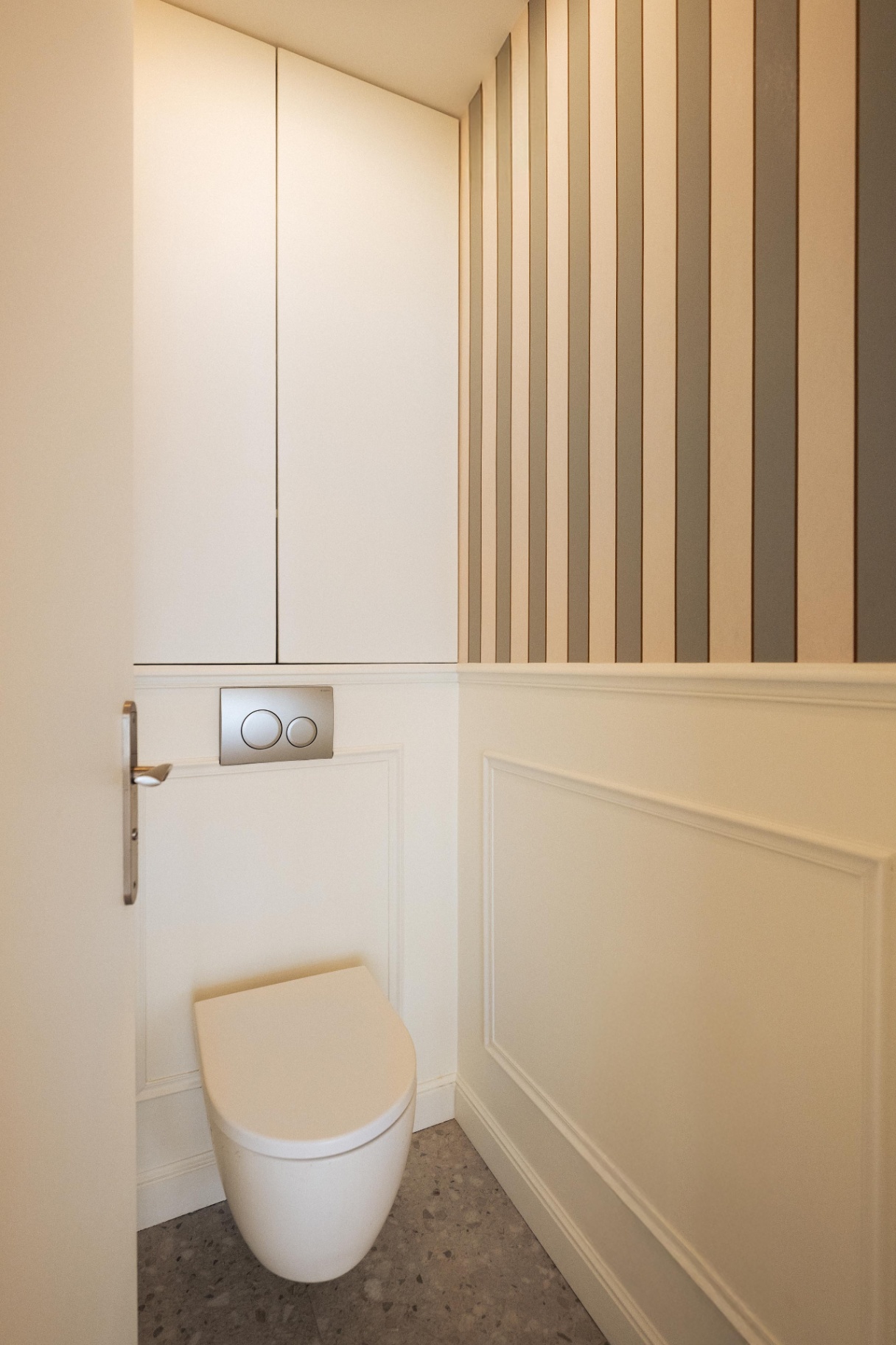 BOUTON_PUTEAUX_WC 01.jpg