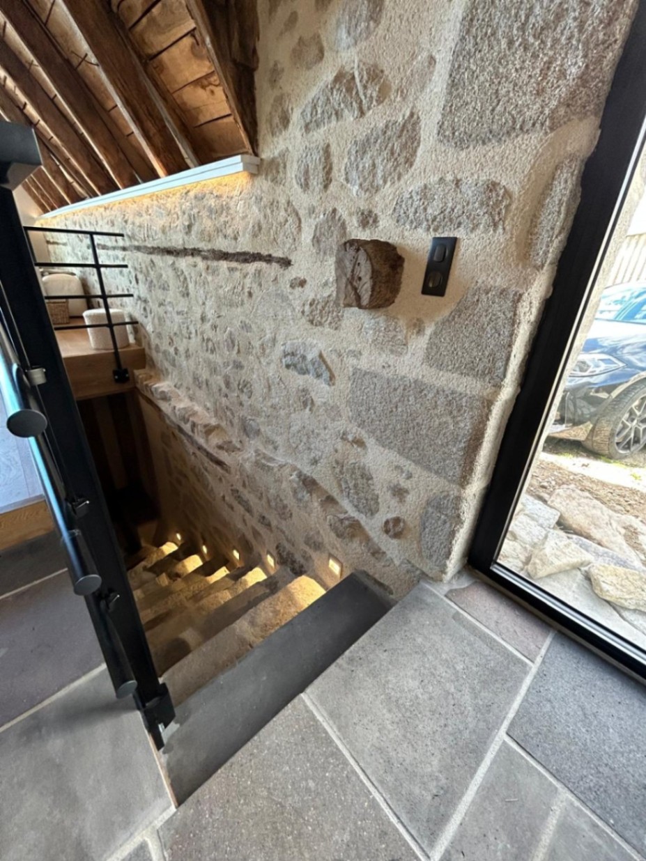 acces escalier Pierre la grange 15.jpg