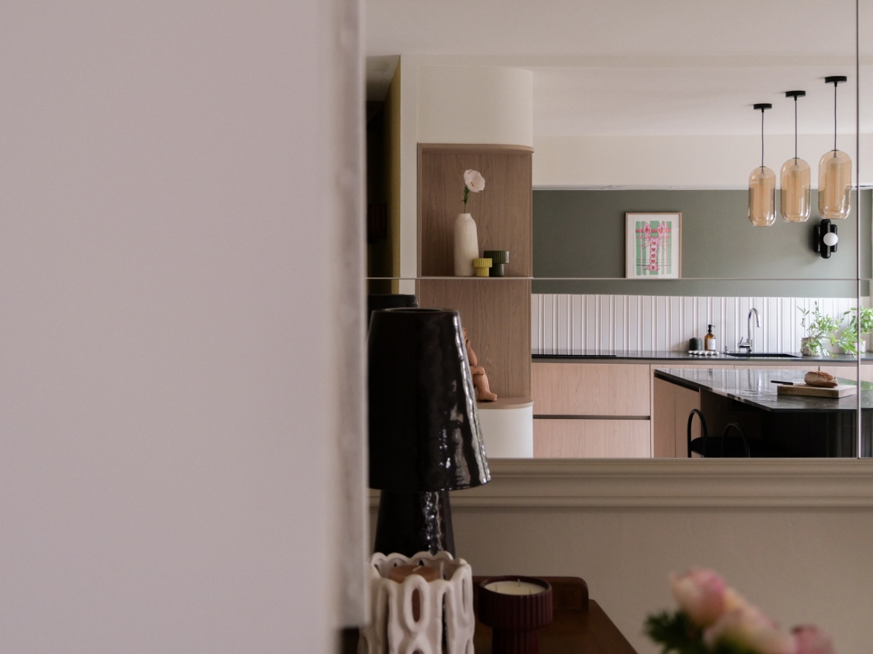 mur-de-miroir-sur-mesure-architecte-interieur.jpg