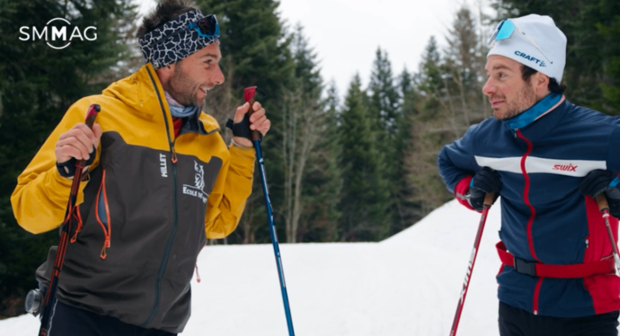 Jule-Lapierre-et-son-ami-qui-discutte-en-montagne