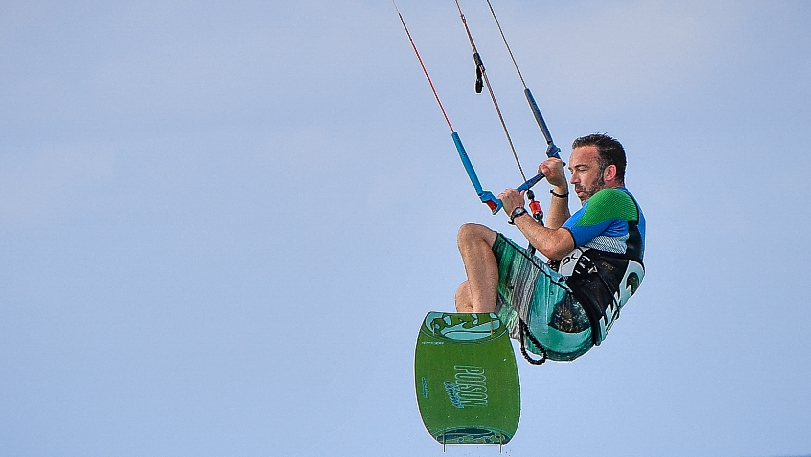 Kite Bahamas   Design by Gil Tirlet-3.jpg