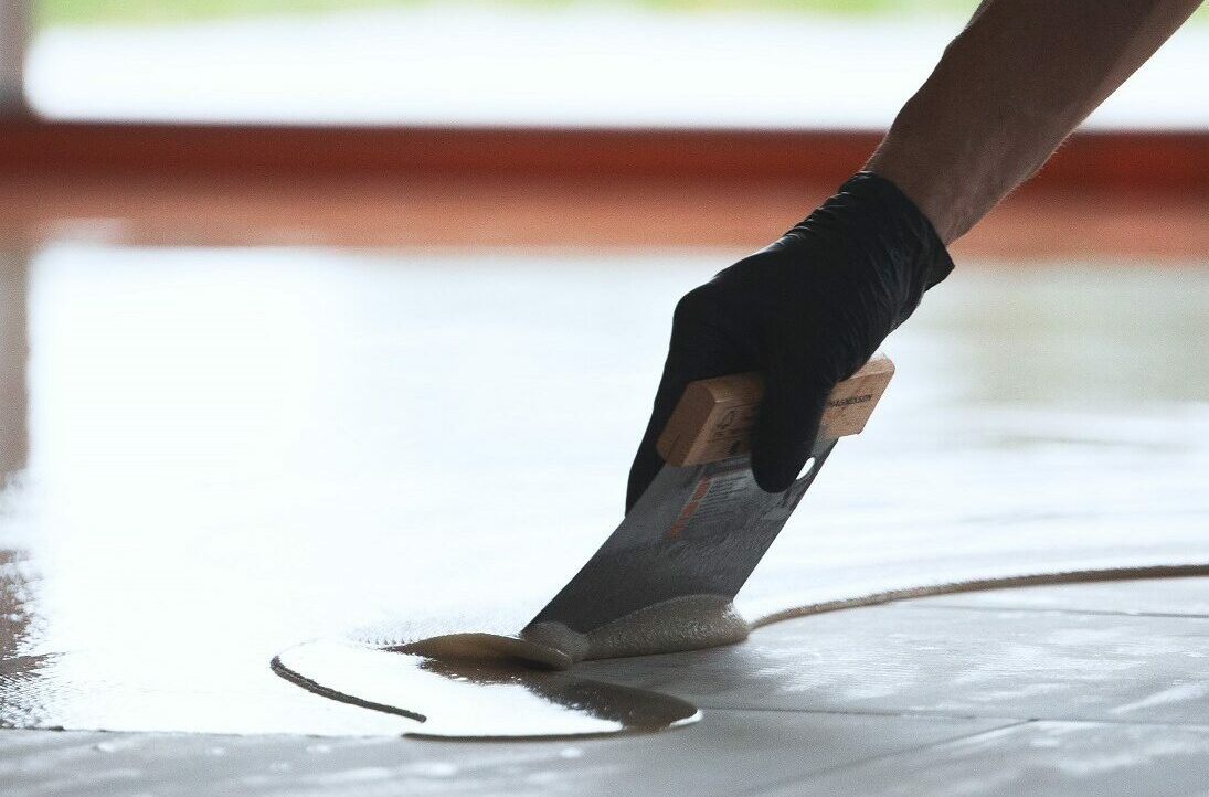 preparation-carrelage-pour-beton-cire_MARUIS AURENTI.jpg